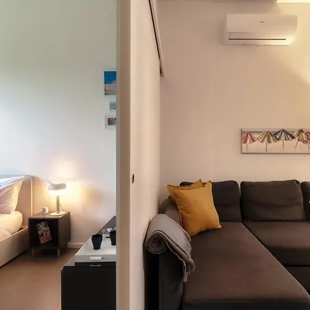 Apartment Luci A - By Myhomeincomo *