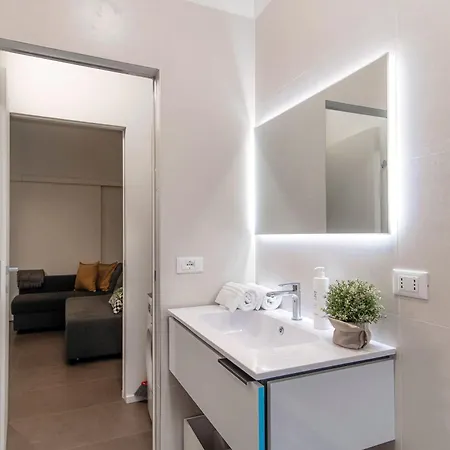 Luci A - By Myhomeincomo Apartment