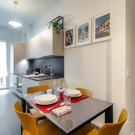 Apartment Luci A - By Myhomeincomo Como
